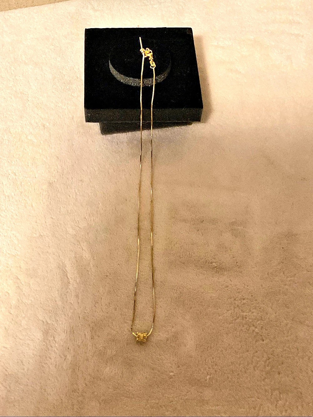 Gold-Tone Pendant Necklace Like New